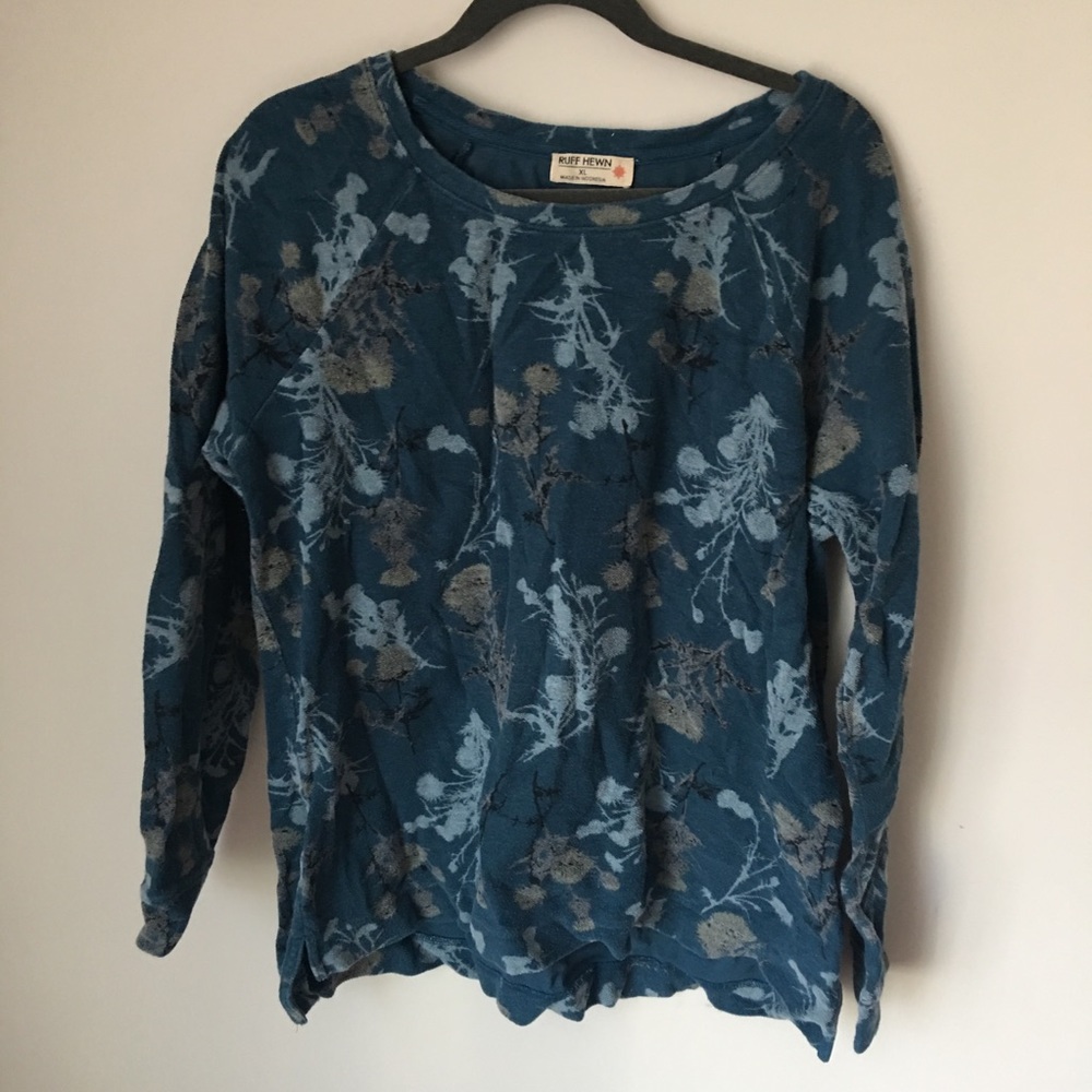 Thick branch ruff hewn teal top